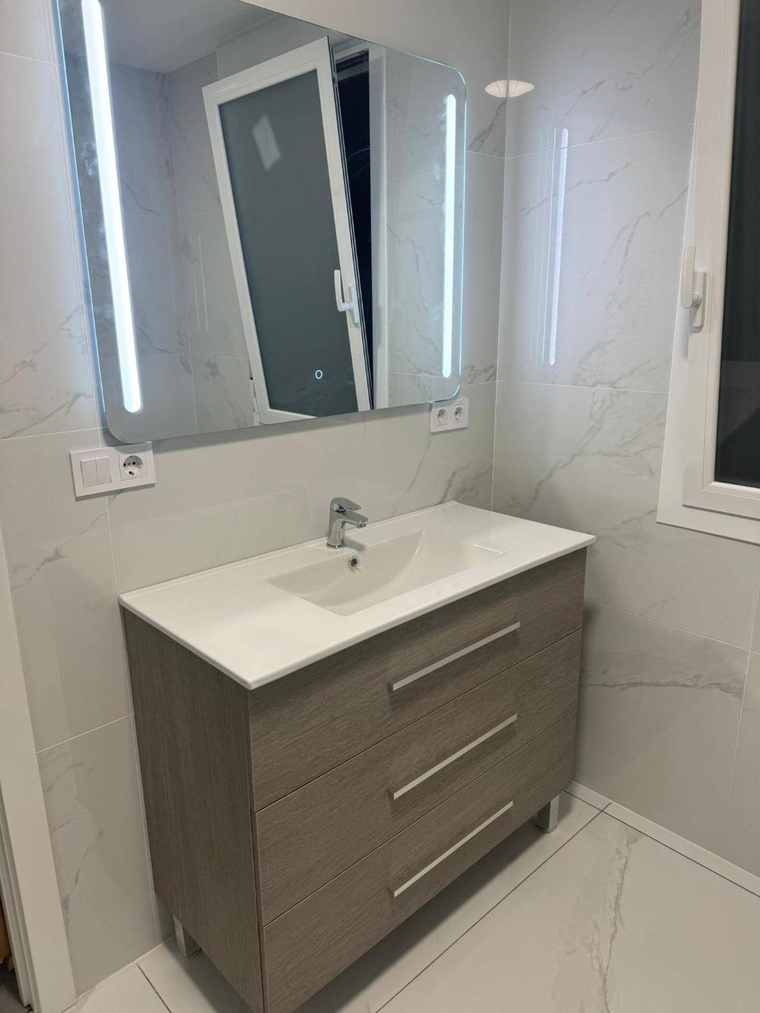 Apartamento Logrono Centro A Estrenar Wifi Impecable Exterior foto